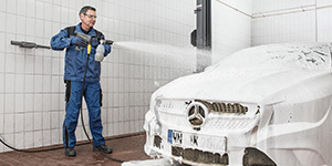 Hochdruckreiniger Reinigungsmittel für unterschiedlichste Oberflächen und Materialien im Autohaus
