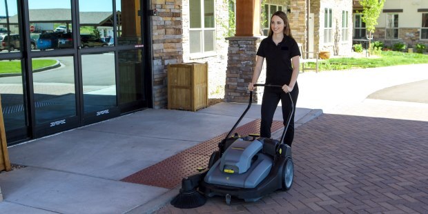 Clean the exterior of your hotel with our selection of Karcher sweepers
