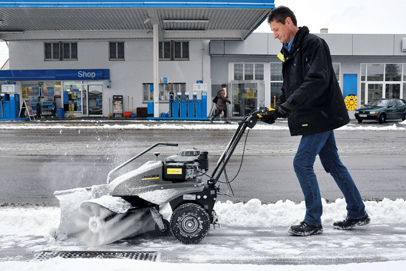 KM 80 Outdoor Sweeping
